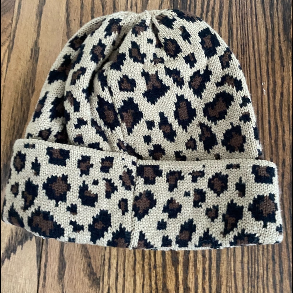 Beanie - Picture 3 of 4